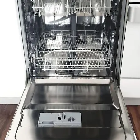 Lejlighed 140m2 Floorcentral Loft 24hr Self Check-in Tirana