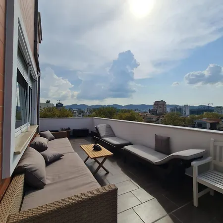 140m2 Floorcentral Loft 24hr Self Check-in Tirana