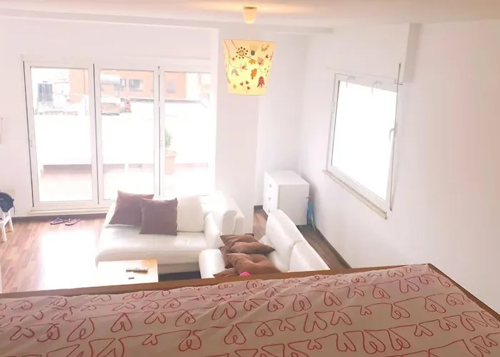 140m2 Floorcentral Loft 24hr Self Check-in Apartament Tirana