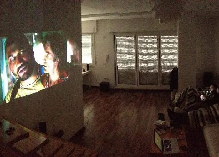 140m2 Floorcentral Loft 24hr Self Check-in Tirana