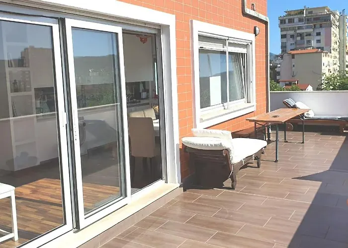 Apartament 140m2 Floorcentral Loft 24hr Self Check-in Tirana